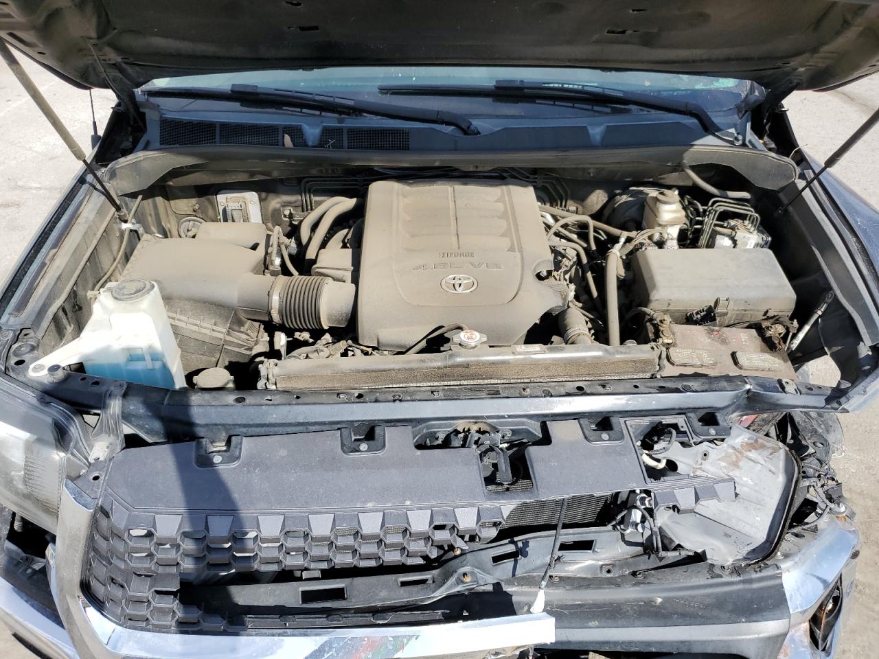 2018 Toyota Tundra - Image 11