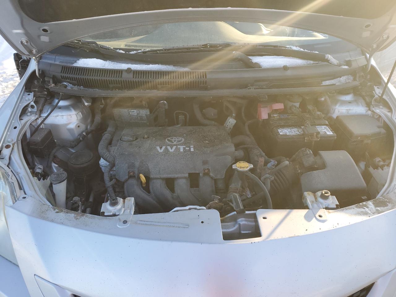 2010 Toyota Yaris - Image 11