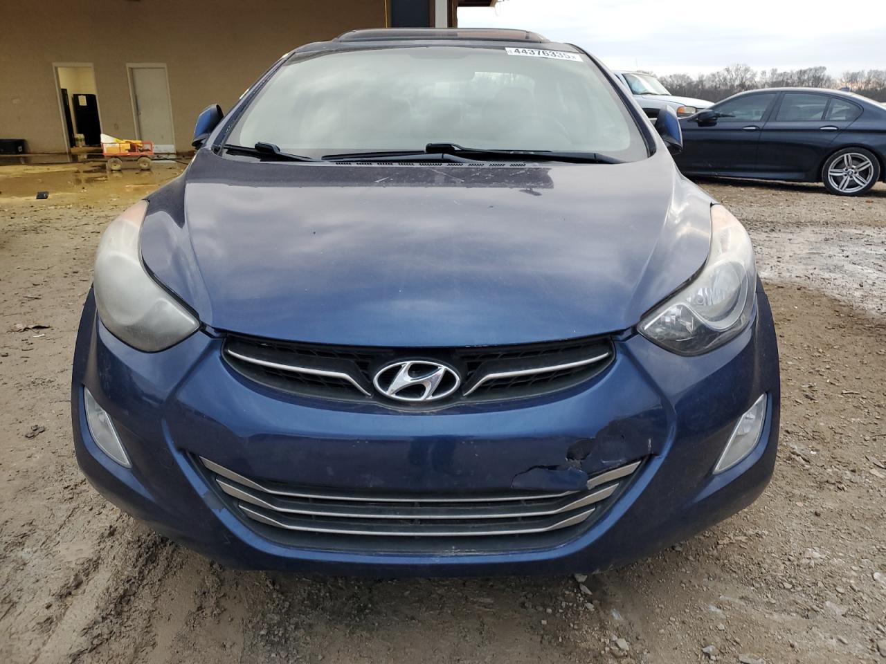2013 Hyundai Elantra - Image 5