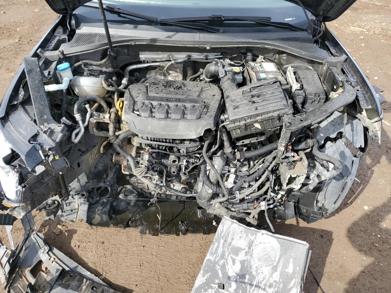 2018 Volkswagen Tiguan - Image 12