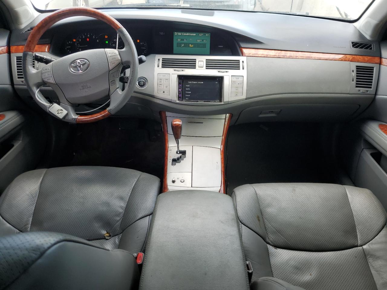 2006 Toyota Avalon - Image 8