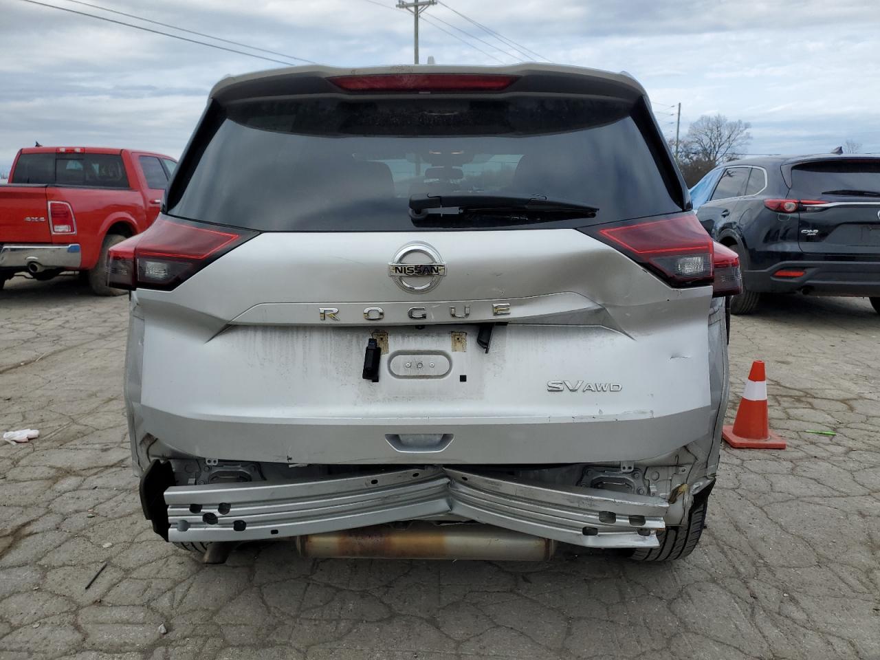 2021 Nissan Rogue - Image 6