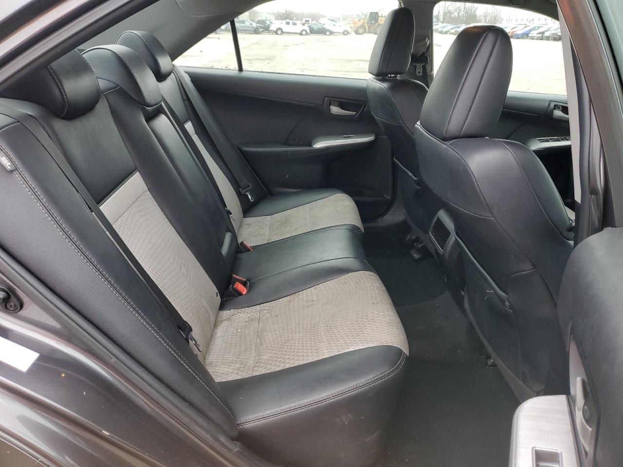 2012 Toyota Camry - Image 10