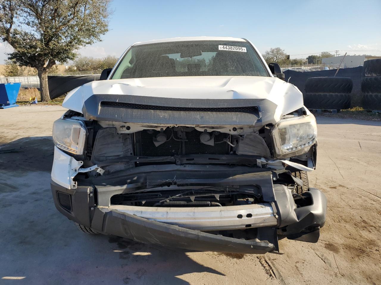 2017 Toyota Tundra - Image 5