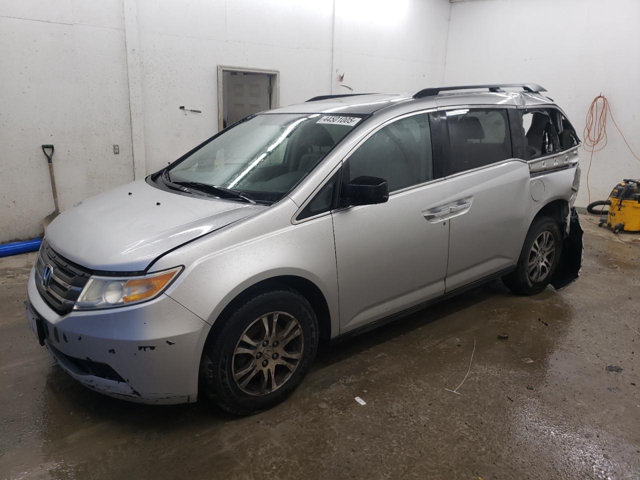2011 Honda Odyssey - Image 1