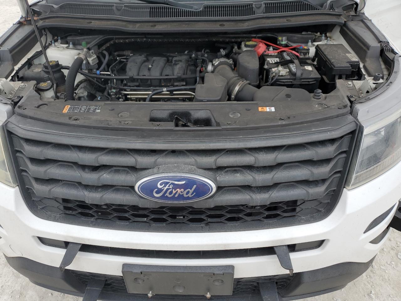 2018 Ford Explorer - Image 12