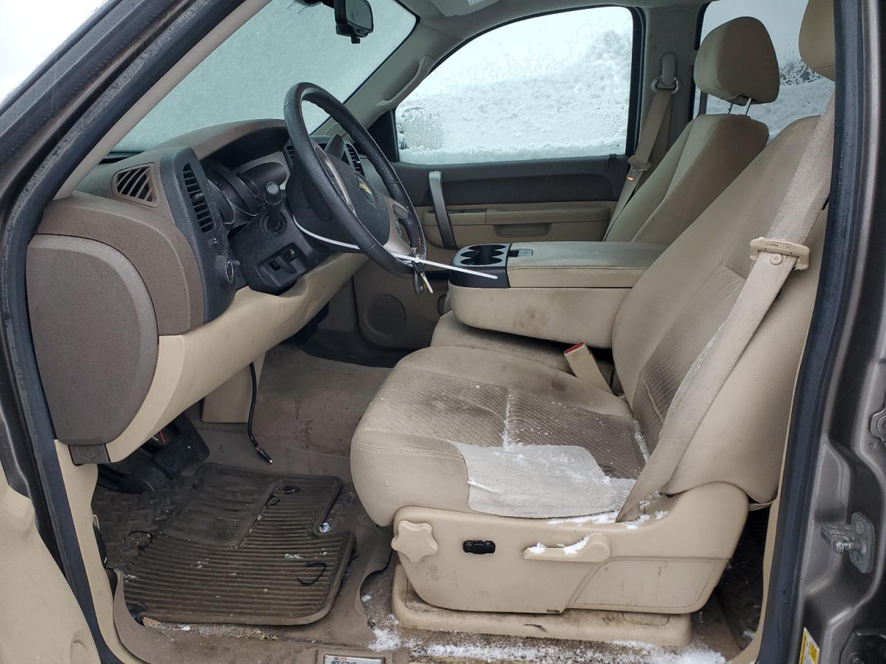 2012 Chevrolet Silverado - Image 7