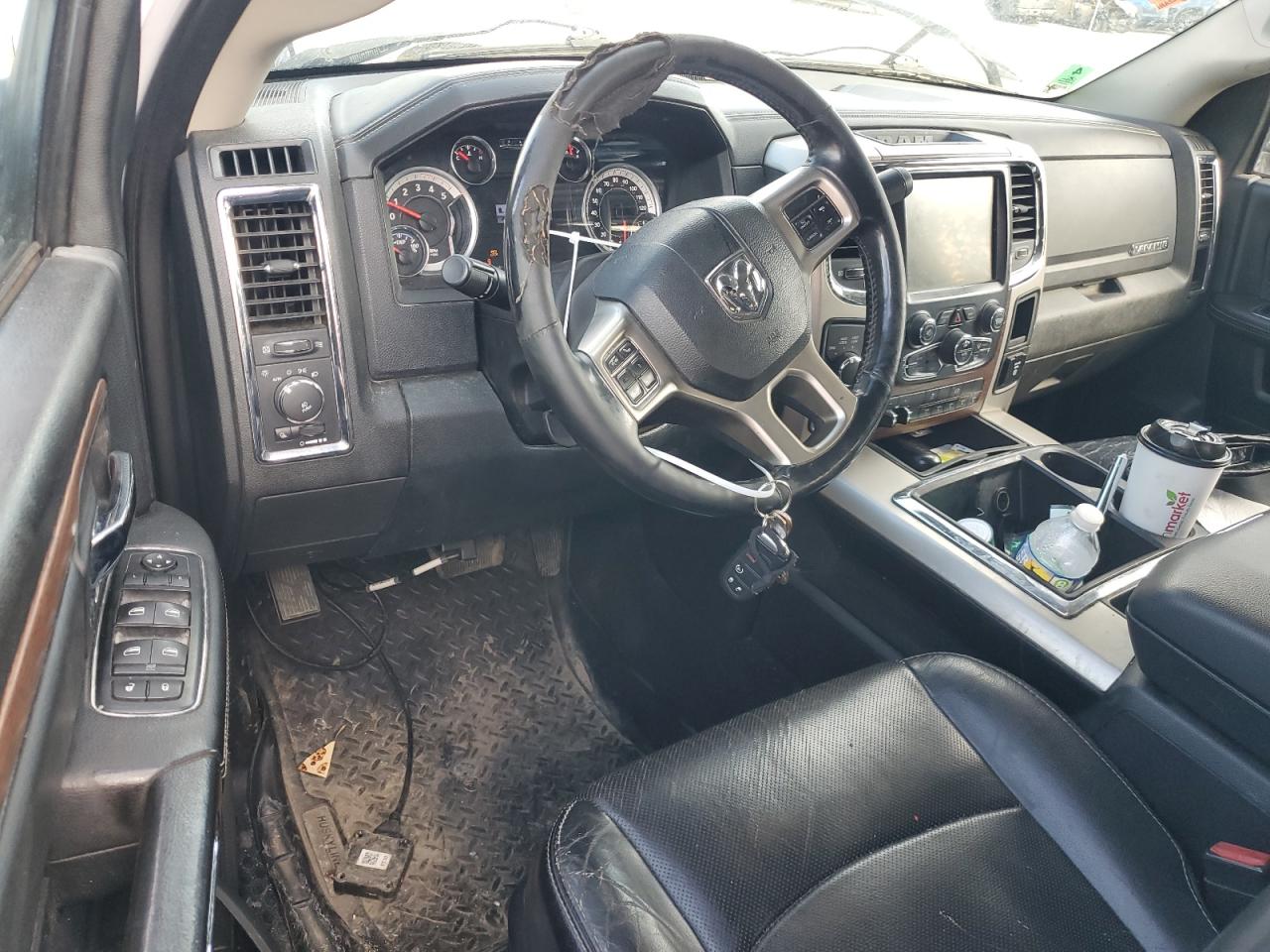 2015 RAM 3500 - Image 8