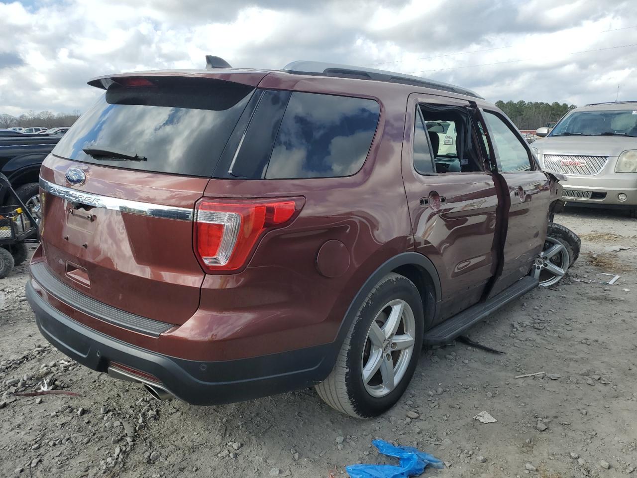 2018 Ford Explorer - Image 3