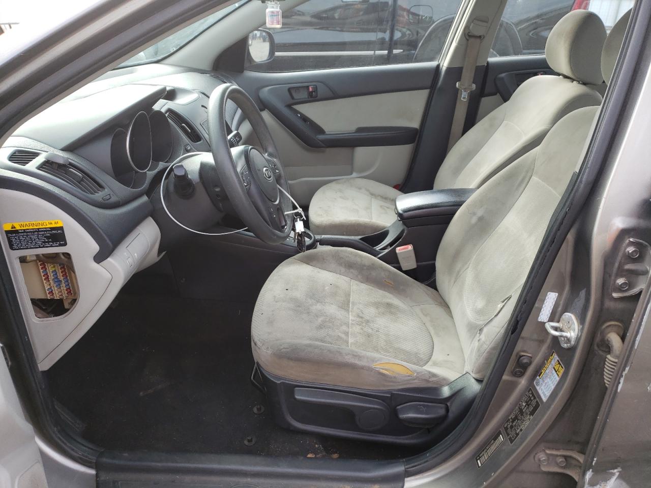 2010 Kia Forte - Image 7