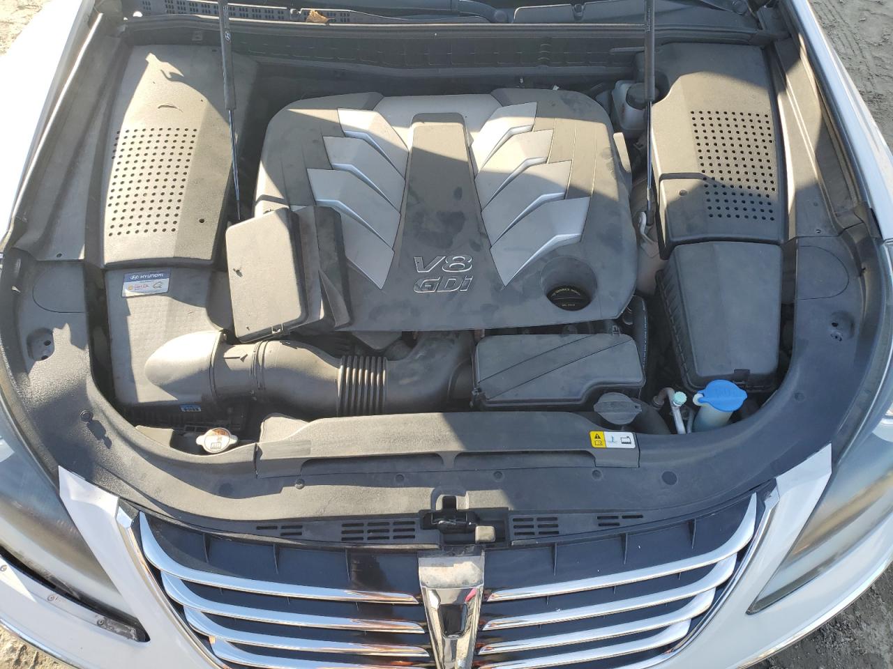 2013 Hyundai Equus - Image 11