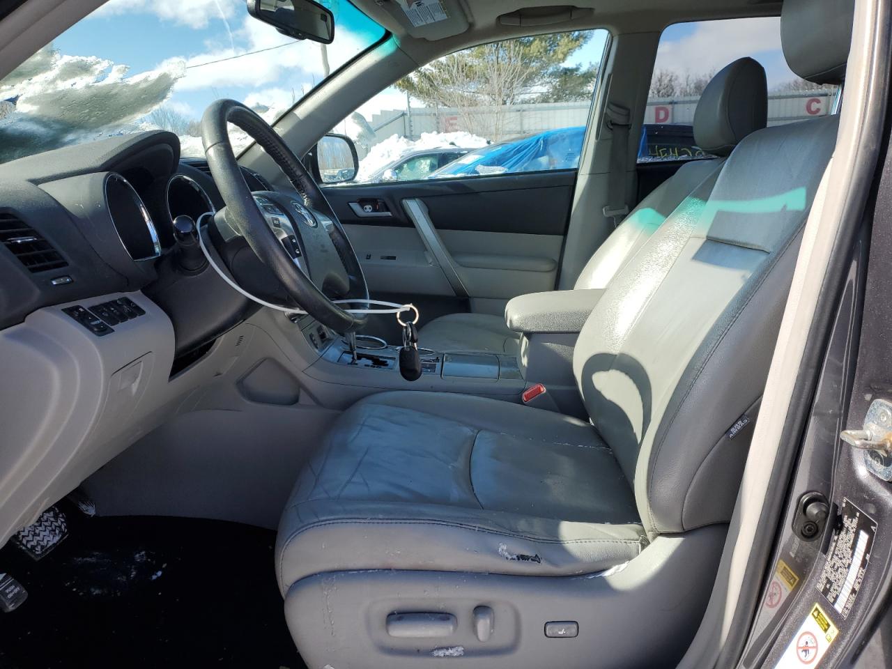 2013 Toyota Highlander - Image 7