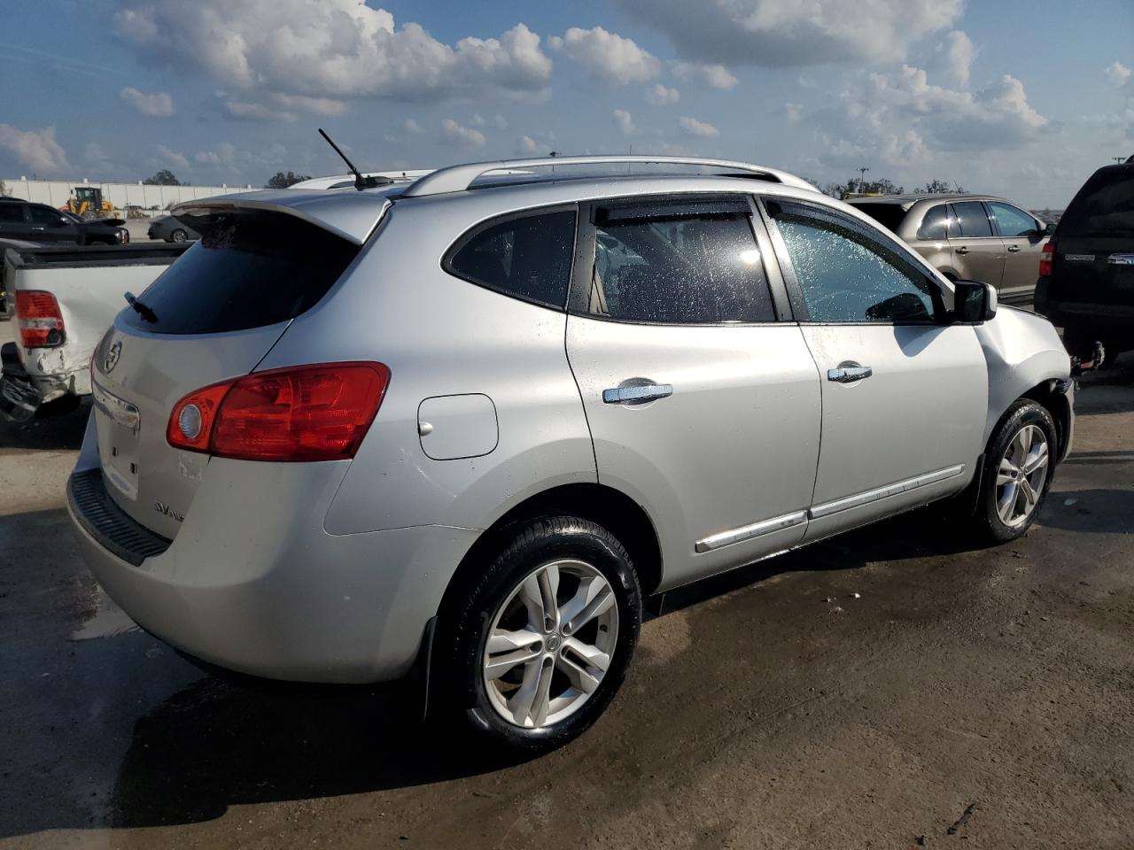 2012 Nissan Rogue - Image 3