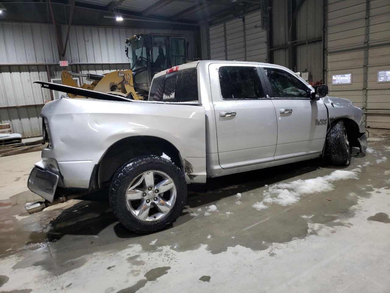 2015 RAM 1500 - Image 3