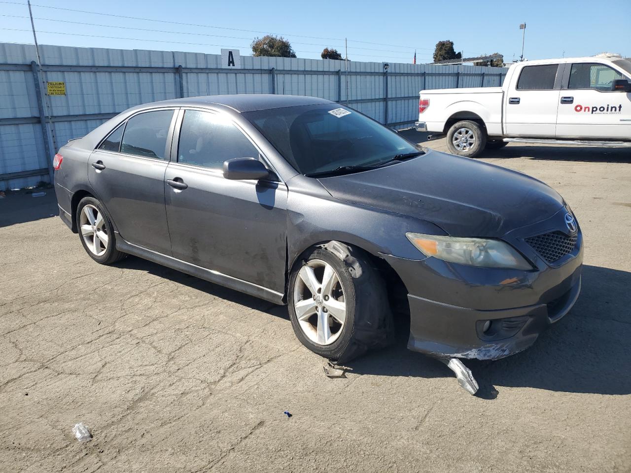 2011 Toyota Camry - Image 4