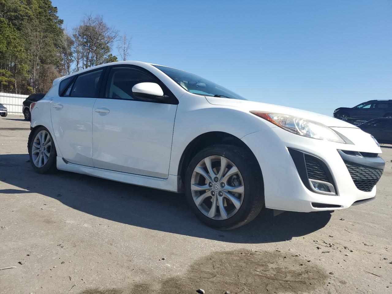 2011 Mazda 3 - Image 4