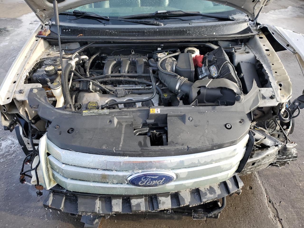 2008 Ford Taurus - Image 12