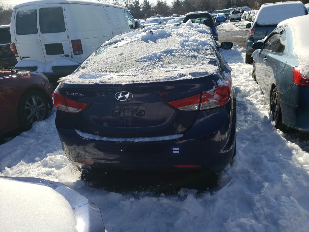 2013 Hyundai Elantra - Image 6