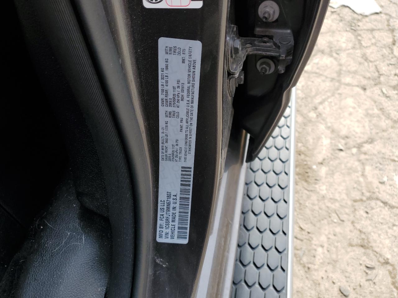 2021 RAM 1500 - Image 12