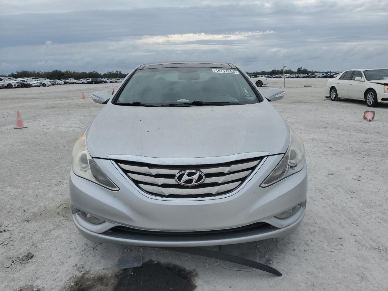 2013 Hyundai Sonata - Image 5