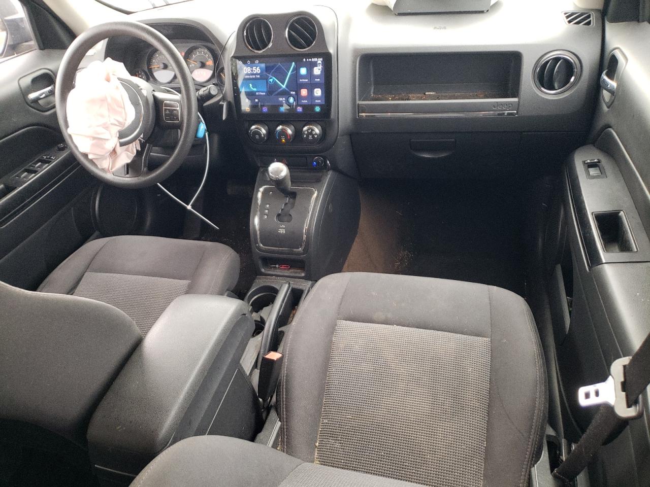 2015 Jeep Liberty (Patriot) - Image 8