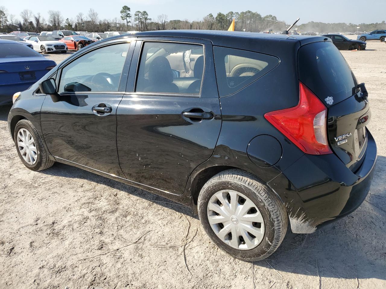 2015 Nissan Versa - Image 2