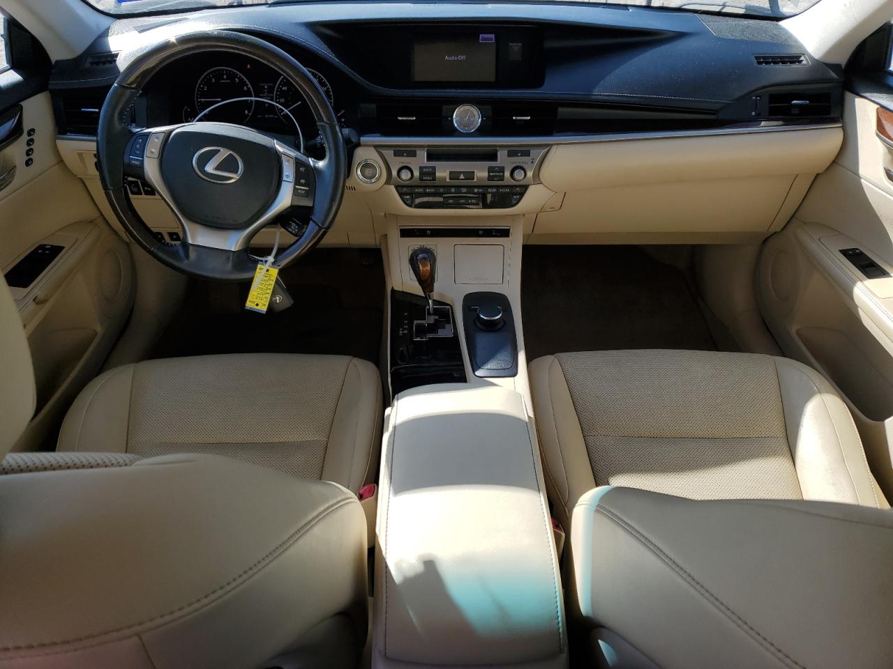 2014 Lexus ES - Image 8