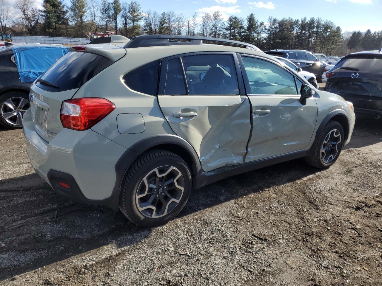 2017 Subaru XV - Image 3