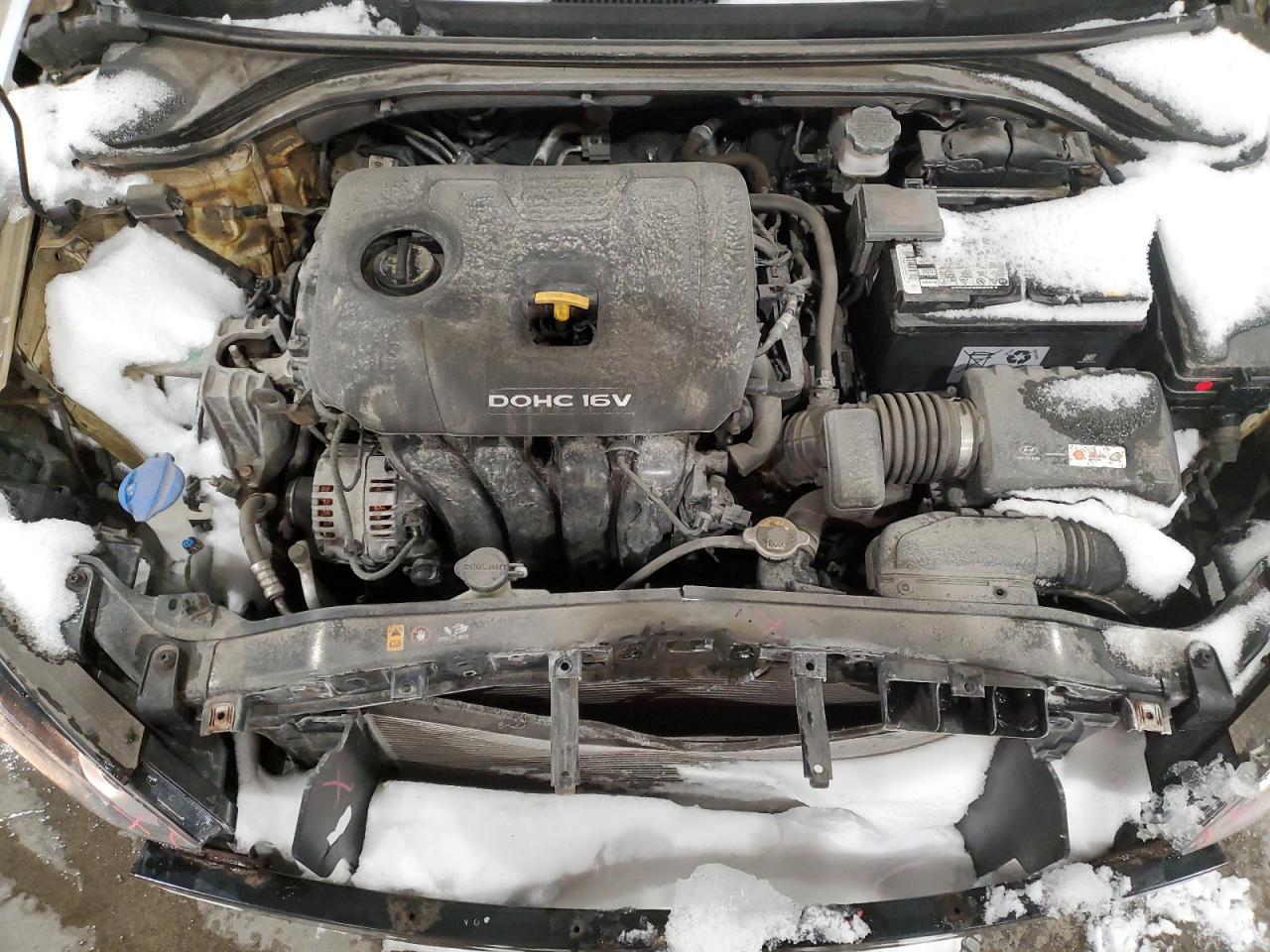 2017 Hyundai Elantra - Image 11