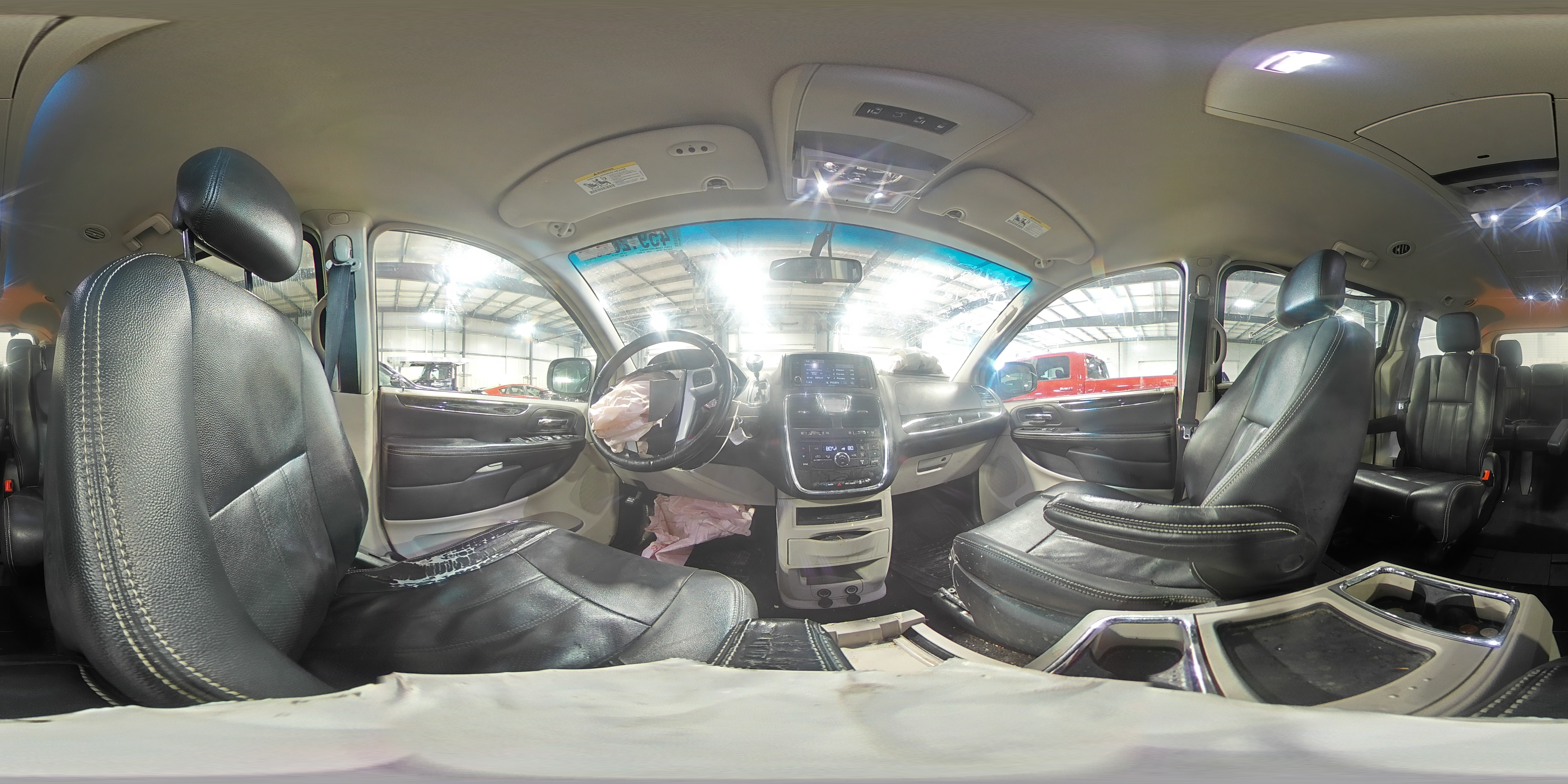 2012 Chrysler Town & Country - Image 15