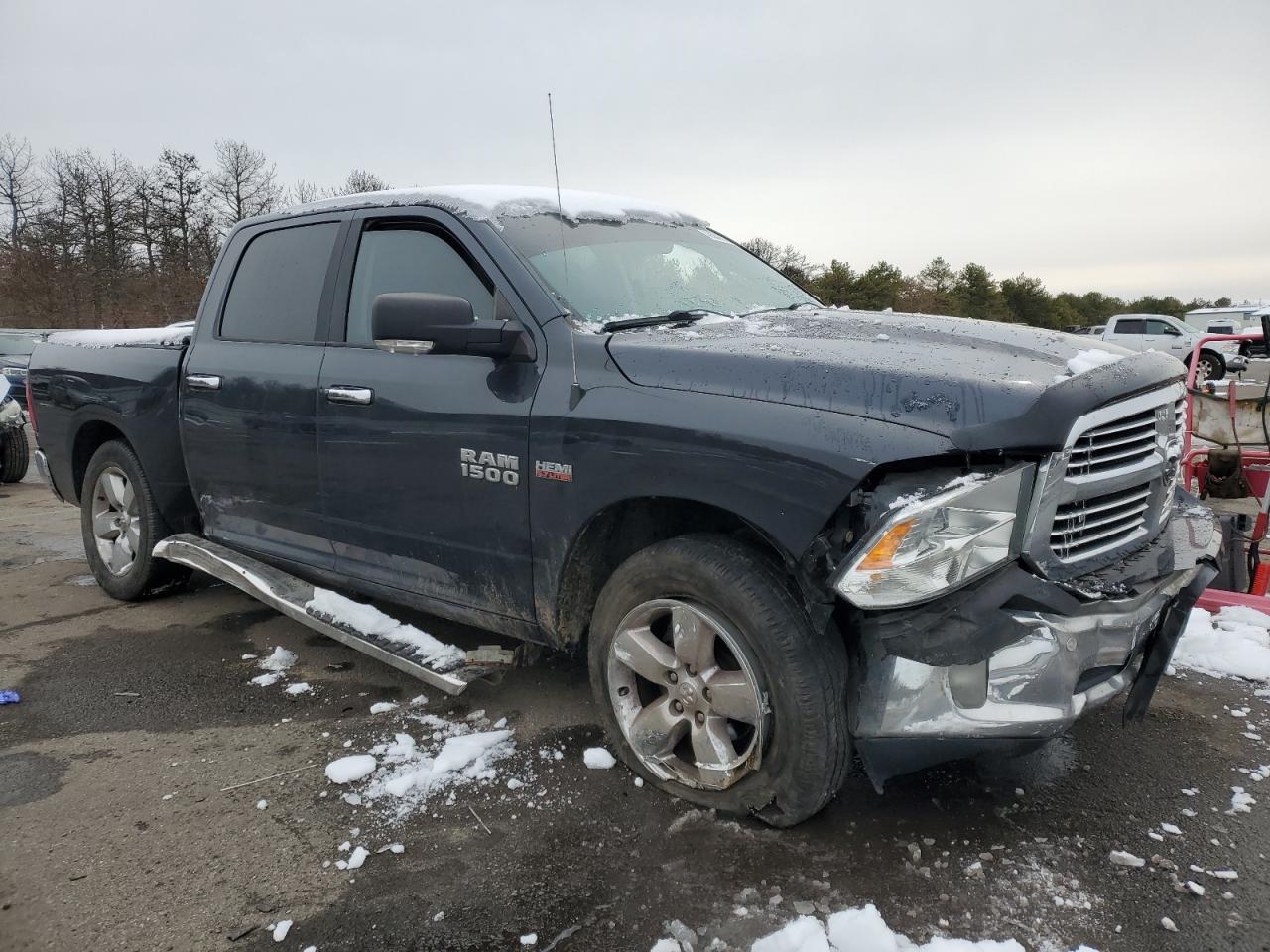 2017 RAM 1500 - Image 4