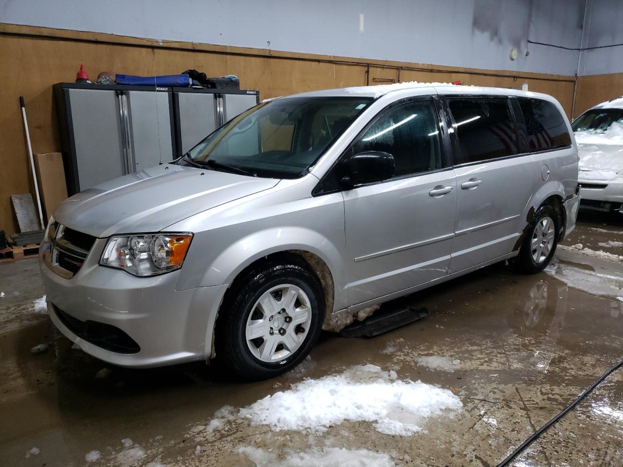 2012 Dodge Caravan - Image 1