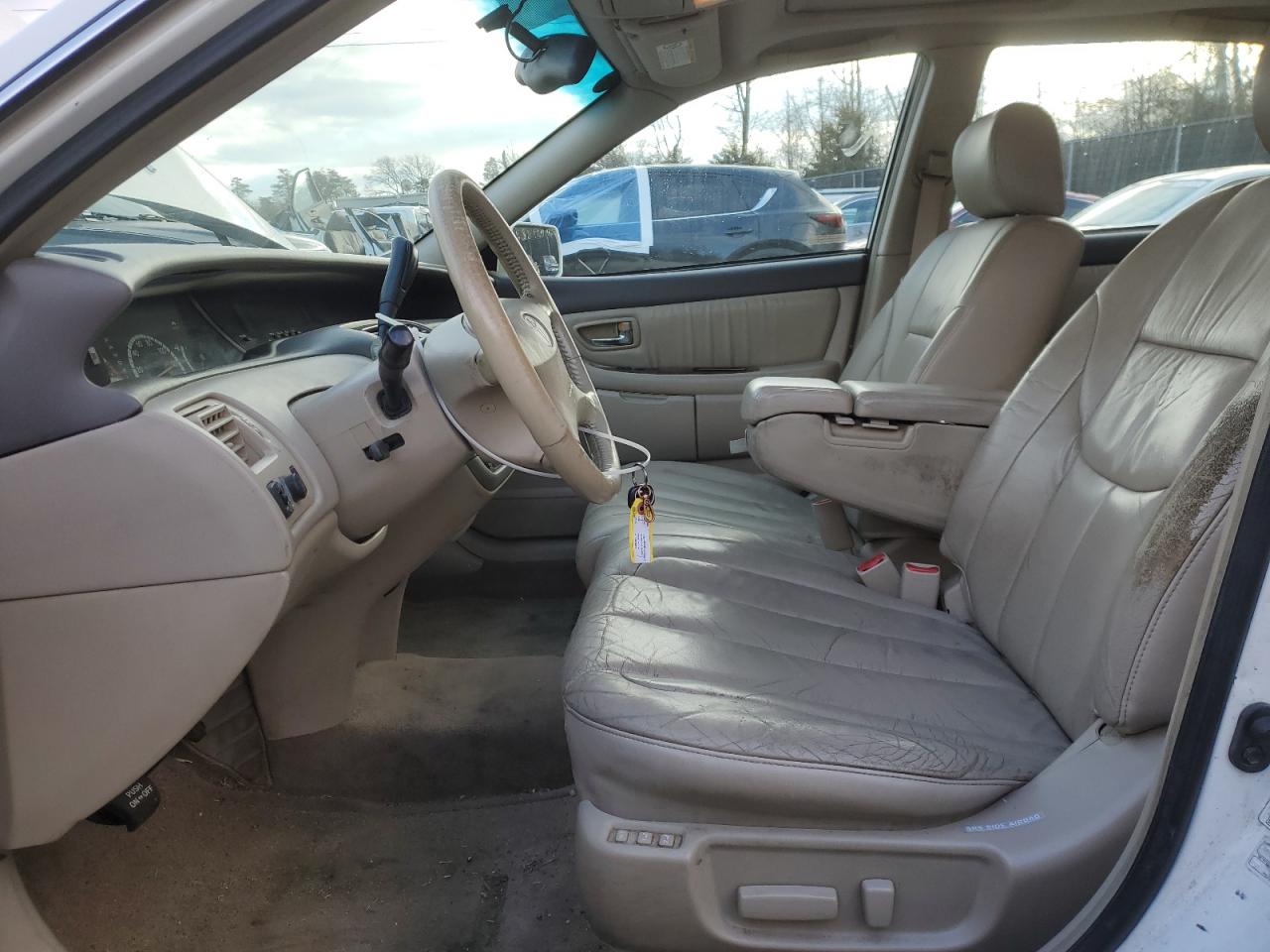 2001 Toyota Avalon - Image 7