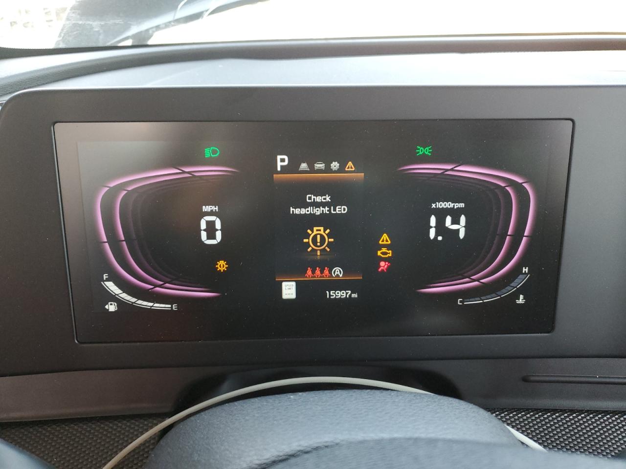2024 Kia Sportage - Image 9