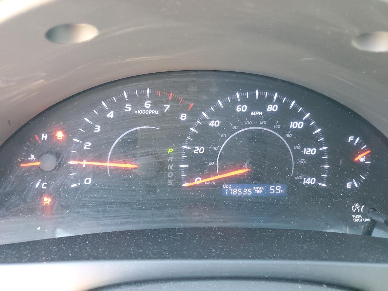 2011 Toyota Camry - Image 9