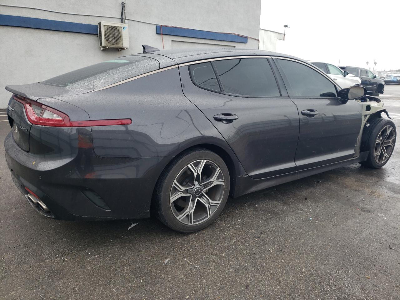 2021 Kia Stinger - Image 3