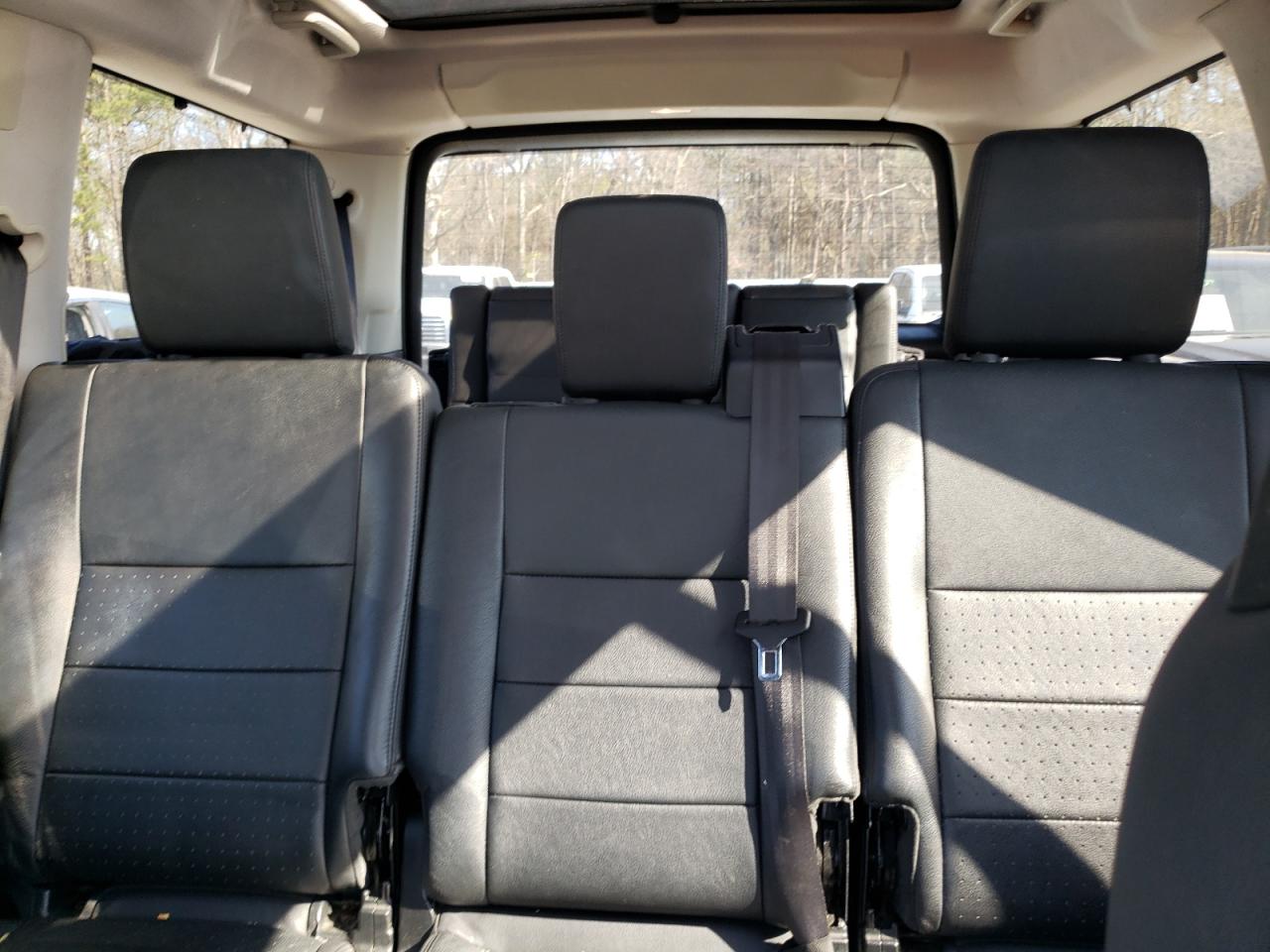2008 Land Rover LR3 - Image 10