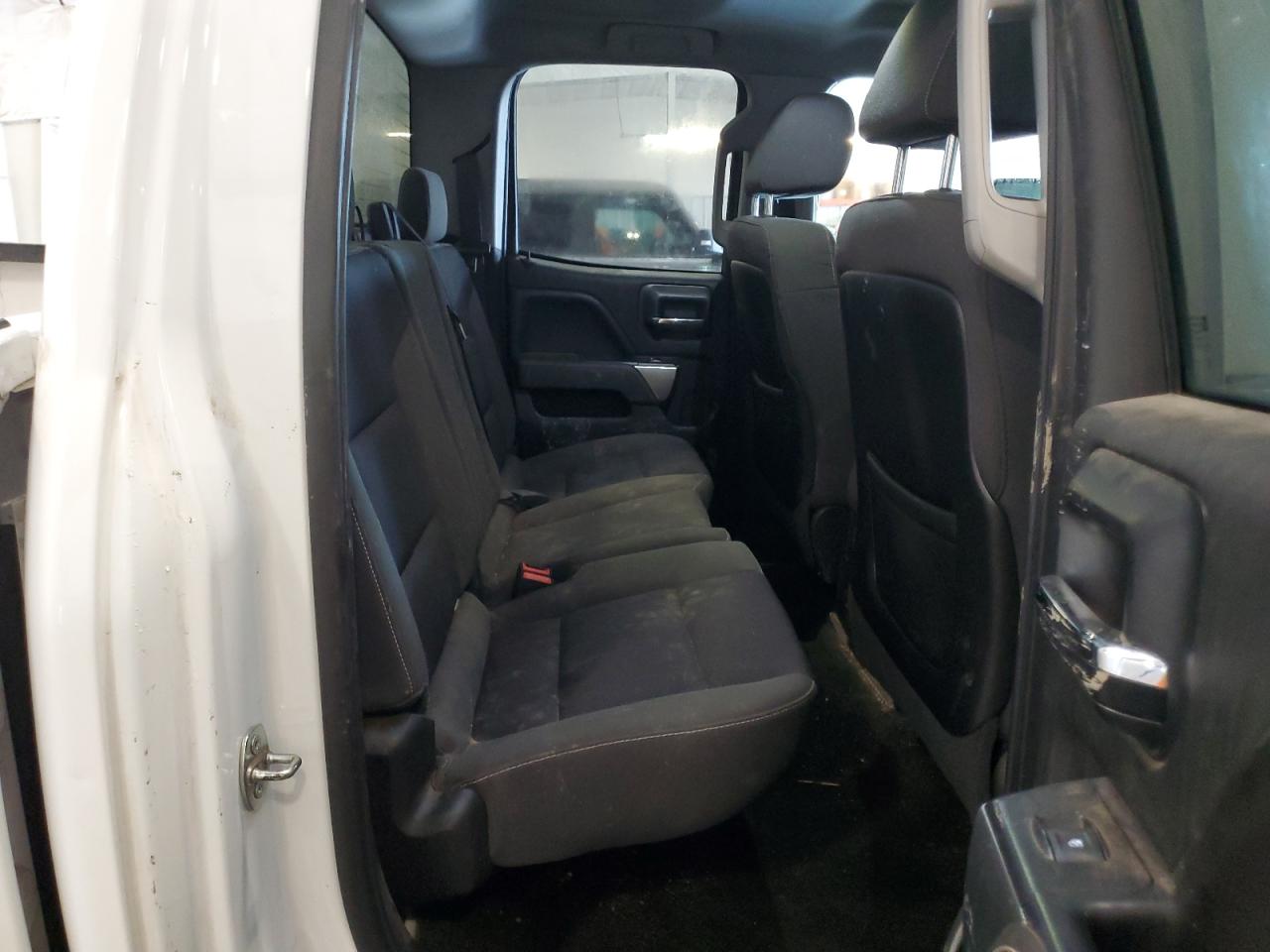 2014 Chevrolet Silverado - Image 11
