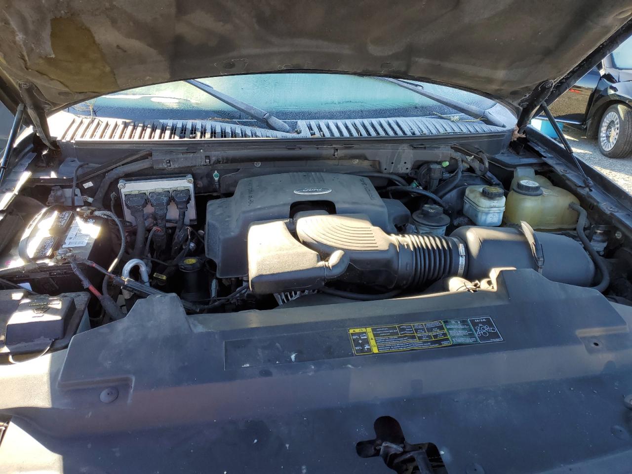 2004 Ford Expedition - Image 12