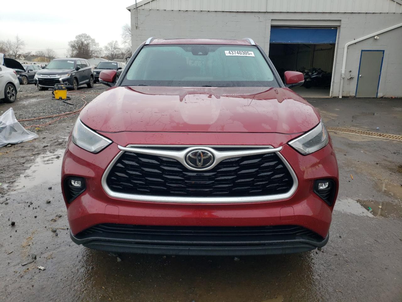 2021 Toyota Highlander - Image 5