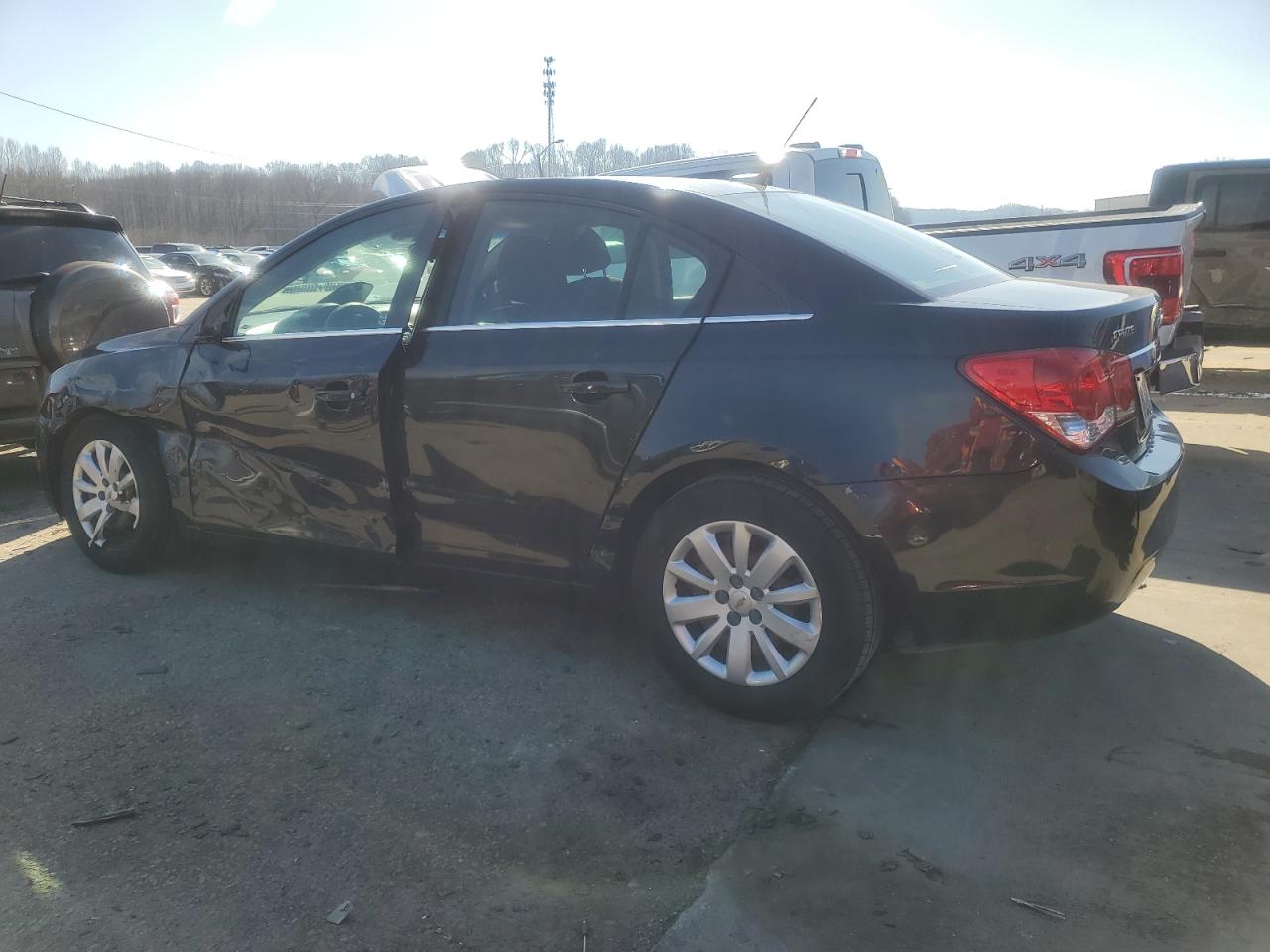 2011 Chevrolet Cruze - Image 2