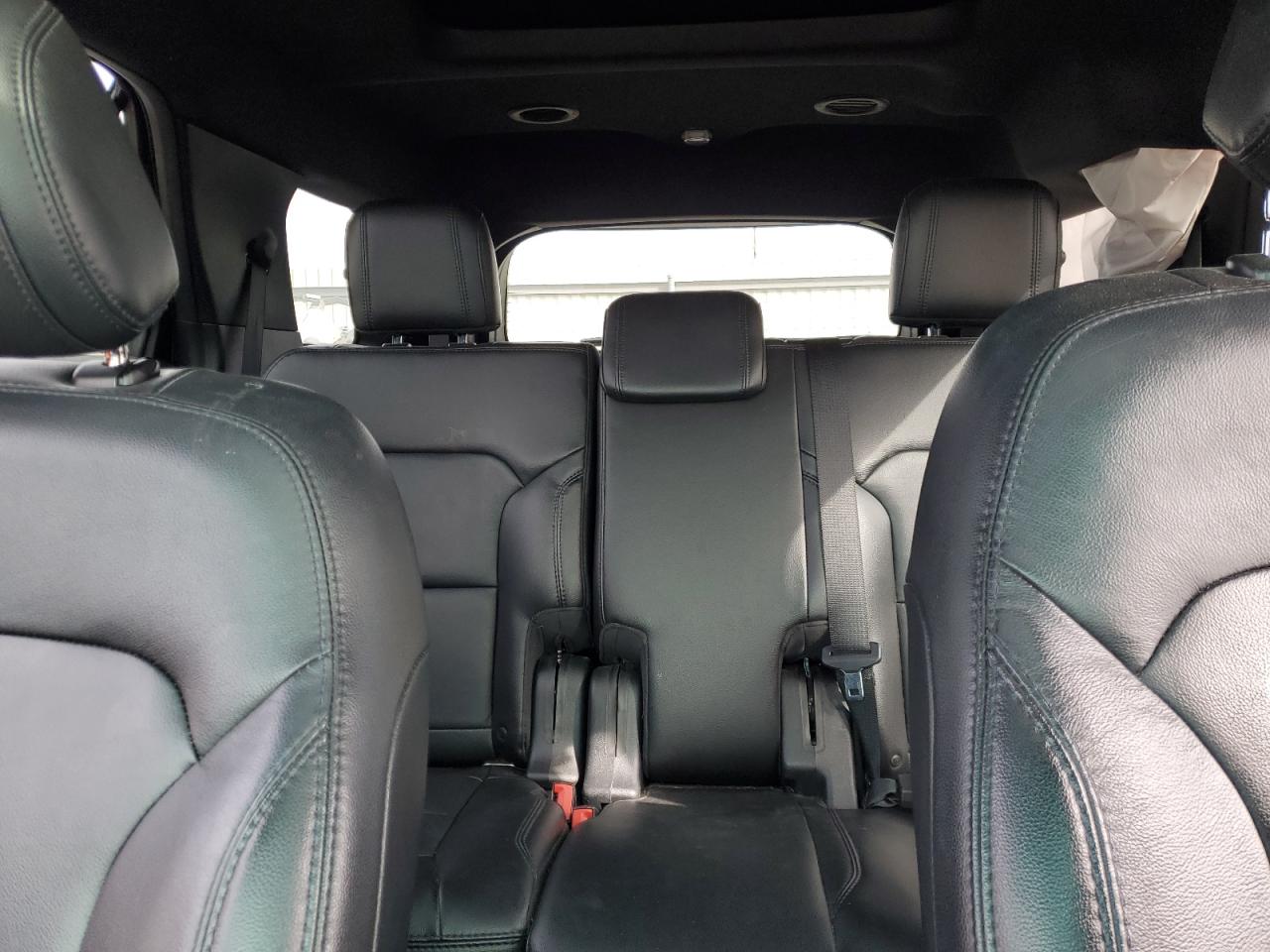 2017 Ford Explorer - Image 10
