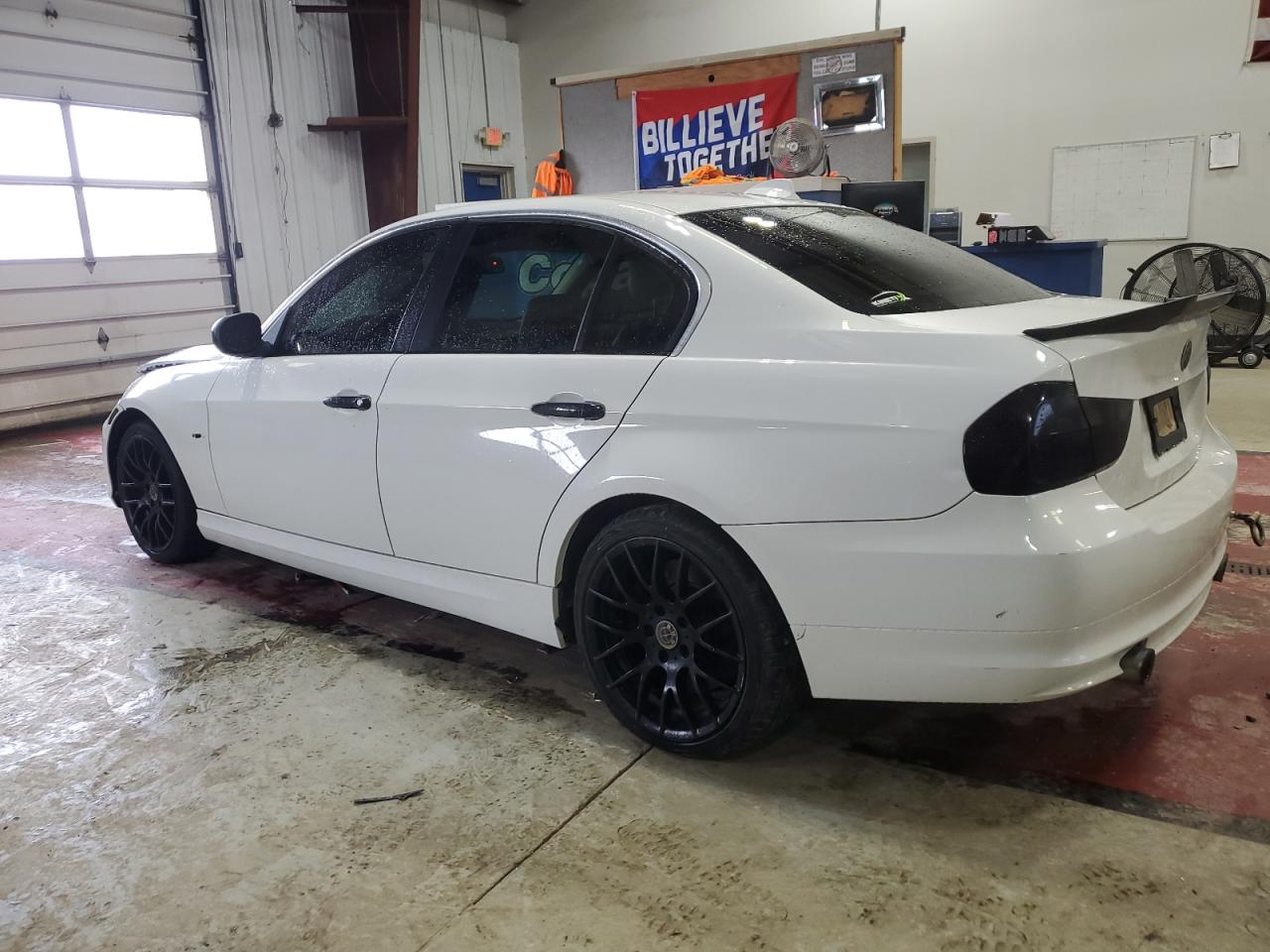 2011 BMW 3er - Image 2