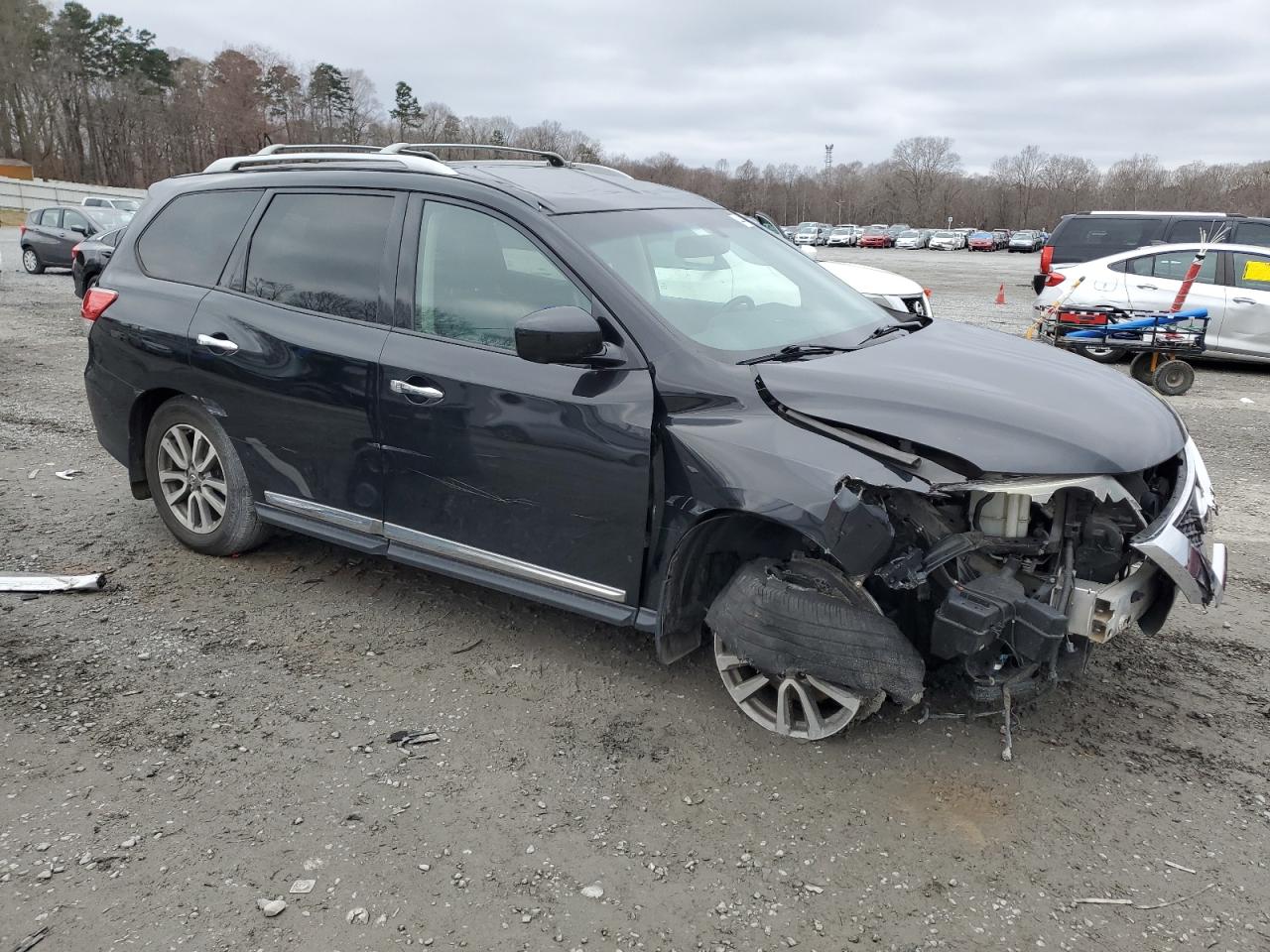 2015 Nissan Pathfinder - Image 4