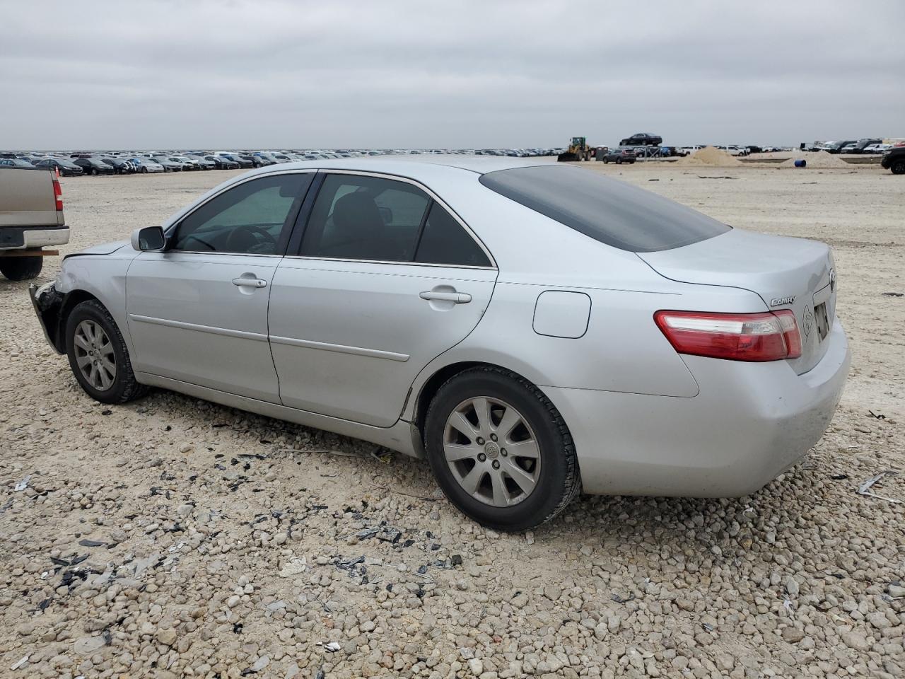 2009 Toyota Camry - Image 2