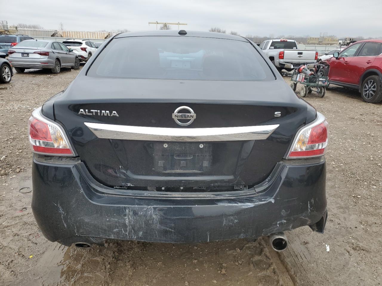 2015 Nissan Altima - Image 6