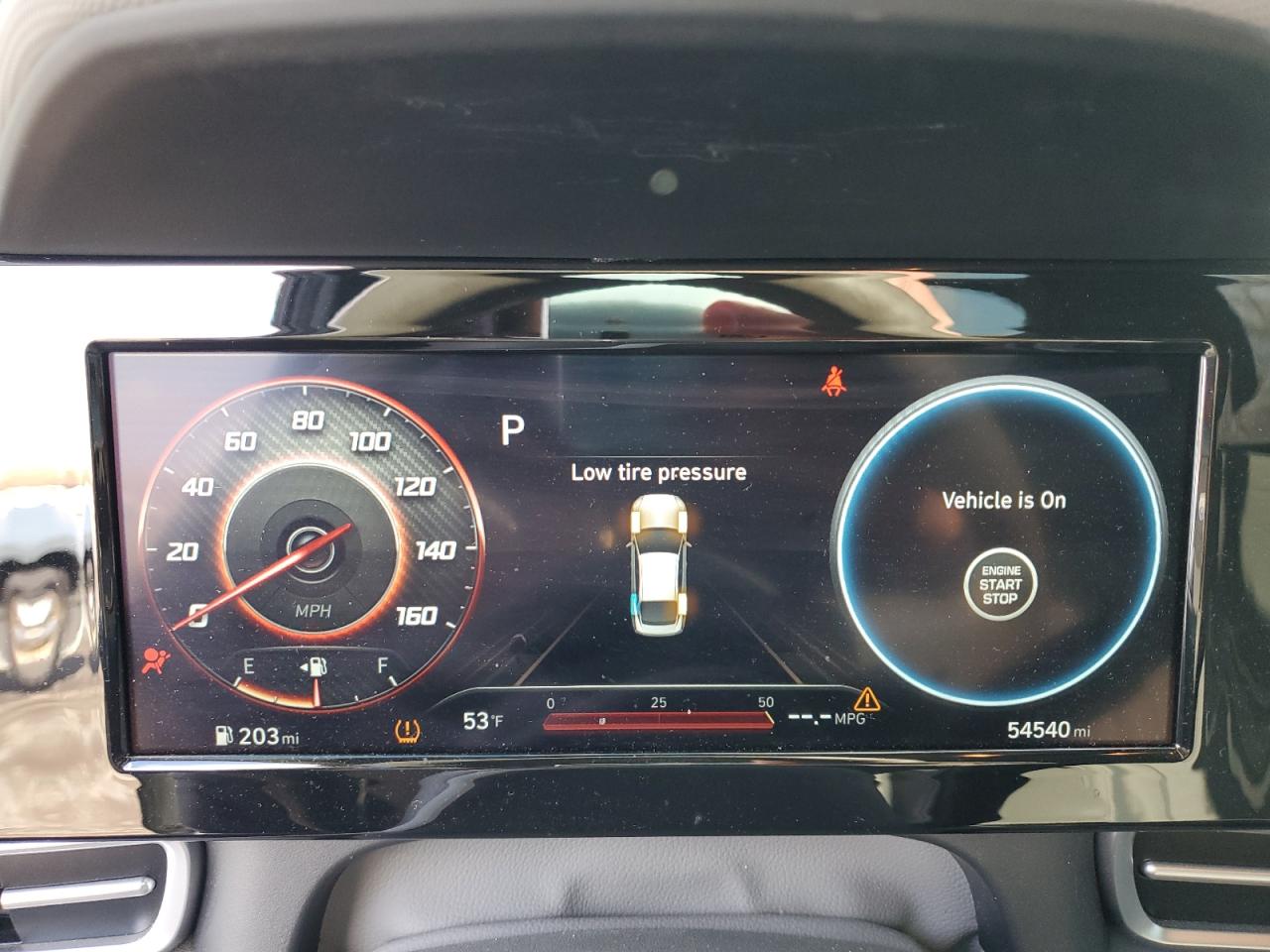2022 Hyundai Elantra - Image 9