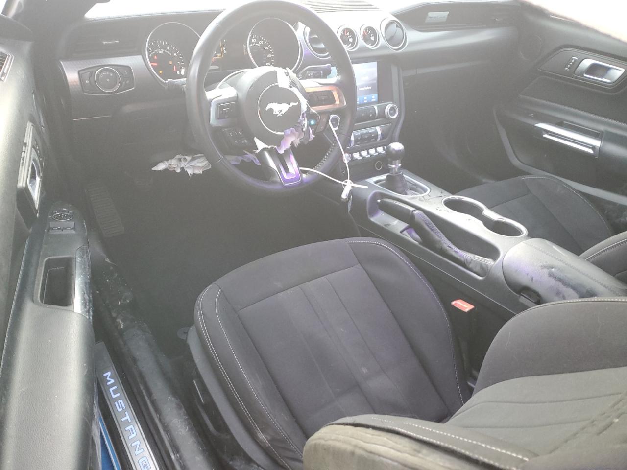 2022 Ford Mustang - Image 8