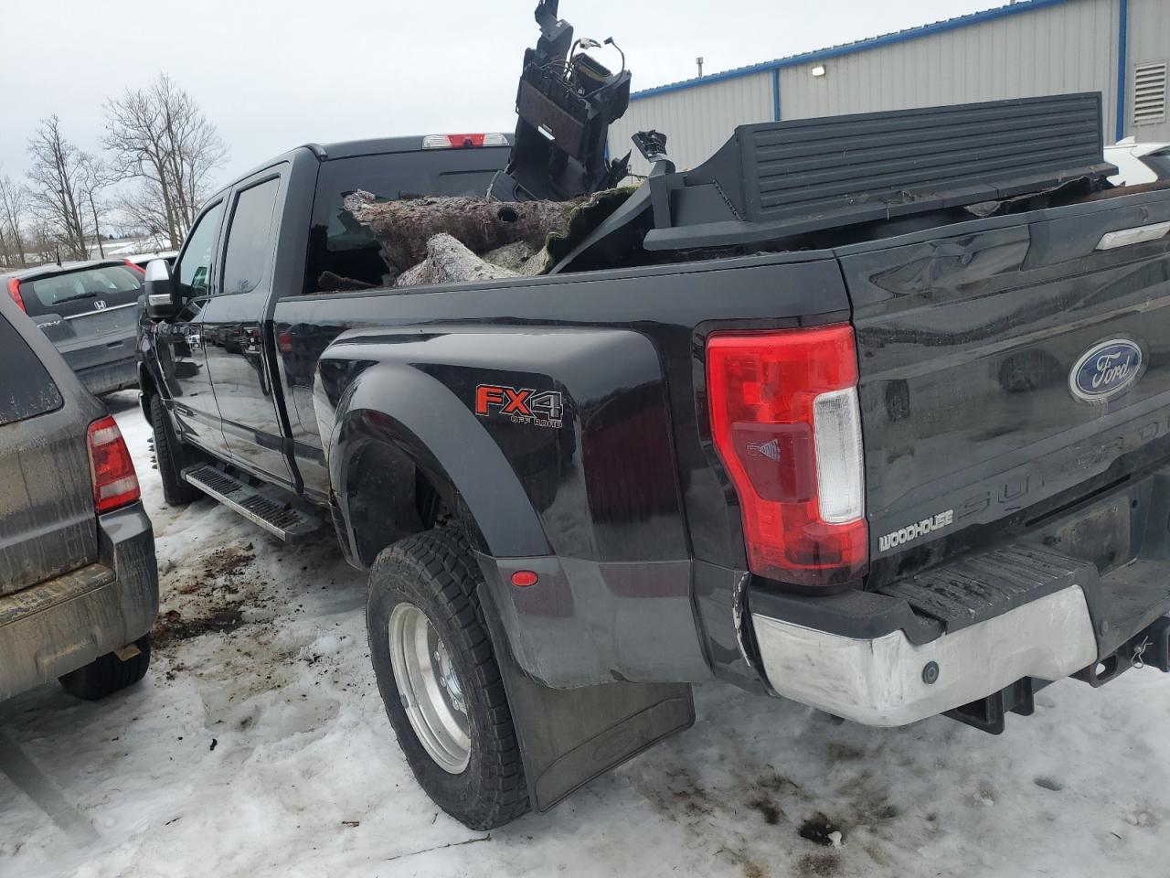 2018 Ford F350 - Image 2