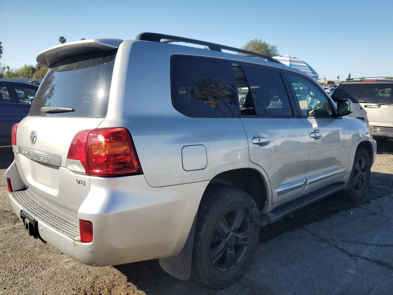2013 Toyota Land Cruiser - Image 3